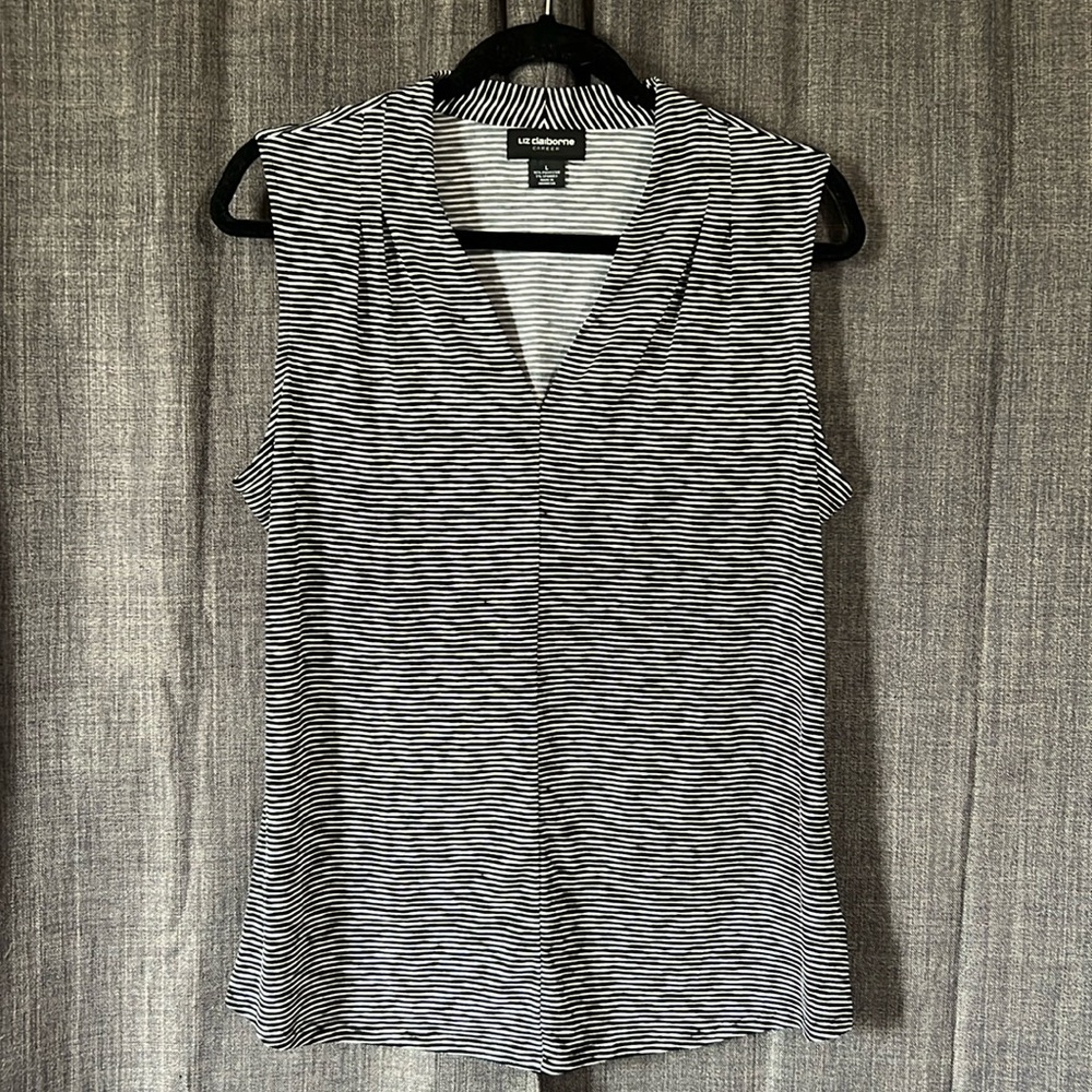 Liz Claiborne career sleeveless vneck blouse striped black and white large